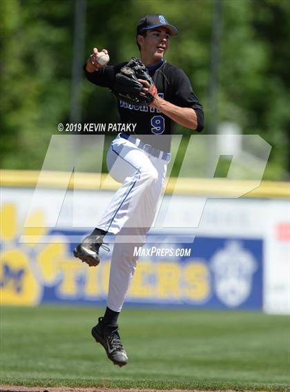 Thumbnail 1 in Staples vs. Southington (CIAC Class LL Final) photogallery.