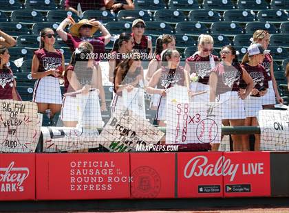 Thumbnail 2 in London vs. Wall (UIL 3A Baseball State Semifinal) photogallery.