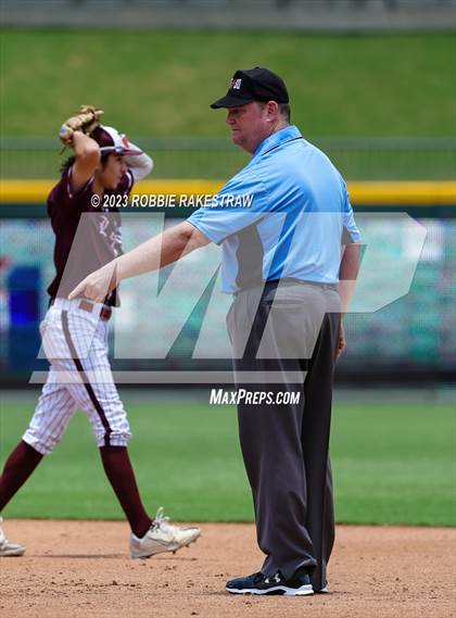 Thumbnail 2 in London vs. Wall (UIL 3A Baseball State Semifinal) photogallery.