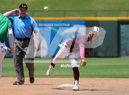 Thumbnail 1 in London vs. Wall (UIL 3A Baseball State Semifinal) photogallery.