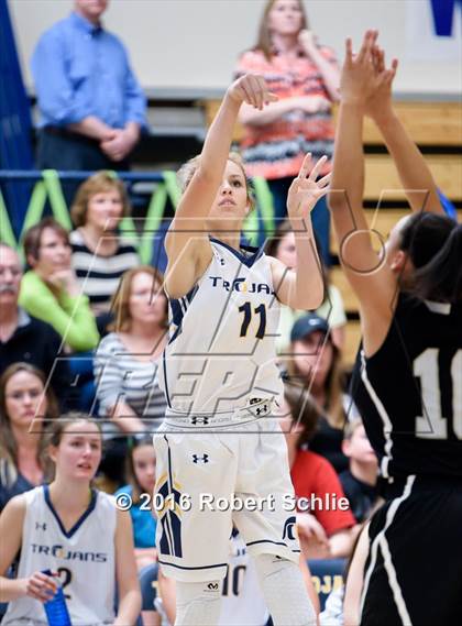 Thumbnail 2 in Enochs @ Oak Ridge (CIF SJS D1 Playoffs) photogallery.