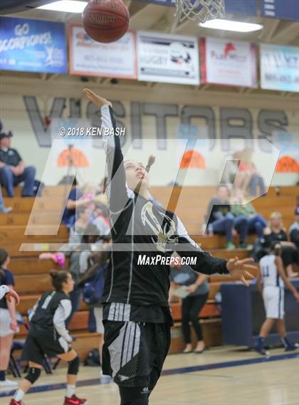 Thumbnail 1 in Oak Park @ Camarillo photogallery.