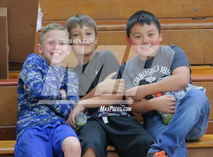 Thumbnail 2 in Oak Park @ Camarillo photogallery.