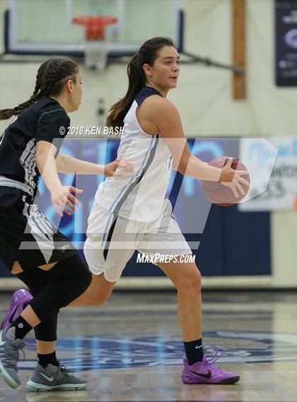 Thumbnail 3 in Oak Park @ Camarillo photogallery.