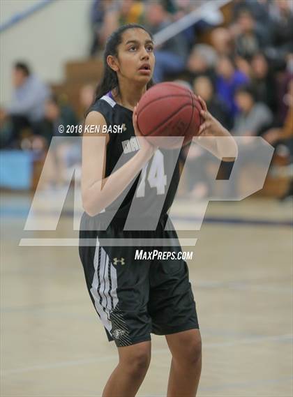 Thumbnail 1 in Oak Park @ Camarillo photogallery.