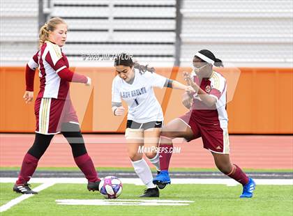 Thumbnail 1 in Saginaw vs Decatur (Springtown Tournament) photogallery.