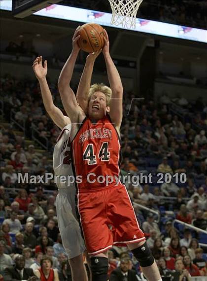 Thumbnail 2 in Reading Central Catholic vs. Sewickley Academy (PIAA Class A Championship) photogallery.