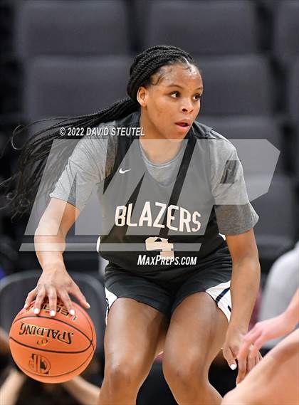Thumbnail 3 in Sierra Canyon vs. Archbishop Mitty (CIF State Open Div. Final) photogallery.
