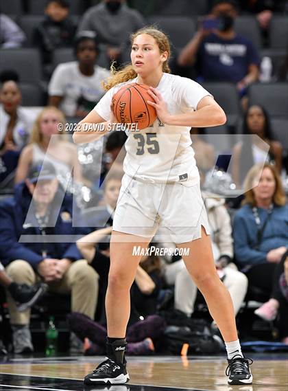 Thumbnail 1 in Sierra Canyon vs. Archbishop Mitty (CIF State Open Div. Final) photogallery.