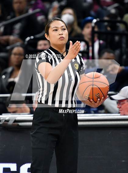 Thumbnail 3 in Sierra Canyon vs. Archbishop Mitty (CIF State Open Div. Final) photogallery.