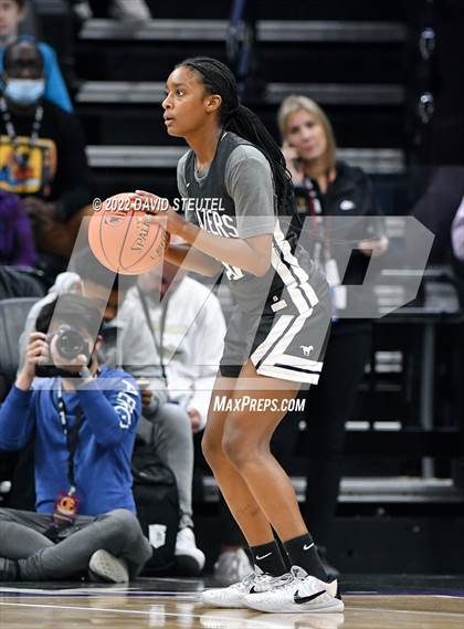 Thumbnail 3 in Sierra Canyon vs. Archbishop Mitty (CIF State Open Div. Final) photogallery.