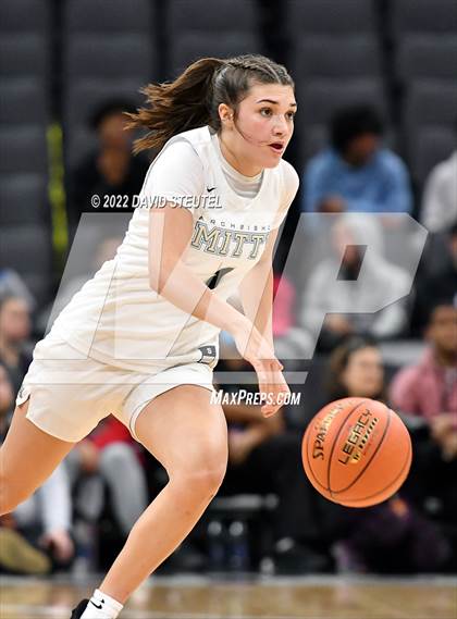 Thumbnail 2 in Sierra Canyon vs. Archbishop Mitty (CIF State Open Div. Final) photogallery.
