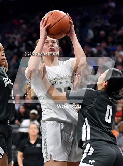 Thumbnail 3 in Sierra Canyon vs. Archbishop Mitty (CIF State Open Div. Final) photogallery.