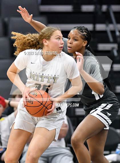 Thumbnail 1 in Sierra Canyon vs. Archbishop Mitty (CIF State Open Div. Final) photogallery.