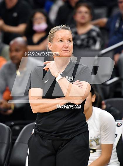 Thumbnail 2 in Sierra Canyon vs. Archbishop Mitty (CIF State Open Div. Final) photogallery.