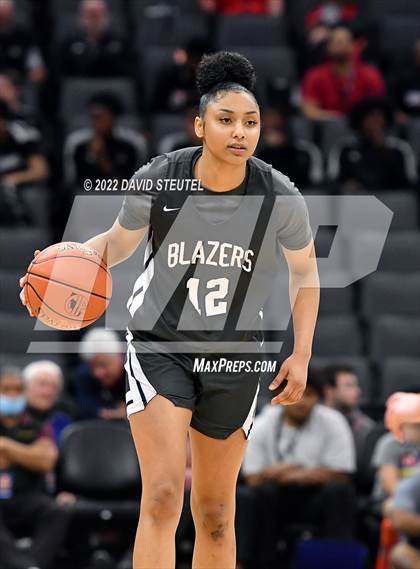 Thumbnail 1 in Sierra Canyon vs. Archbishop Mitty (CIF State Open Div. Final) photogallery.