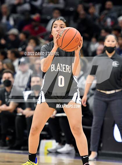 Thumbnail 1 in Sierra Canyon vs. Archbishop Mitty (CIF State Open Div. Final) photogallery.