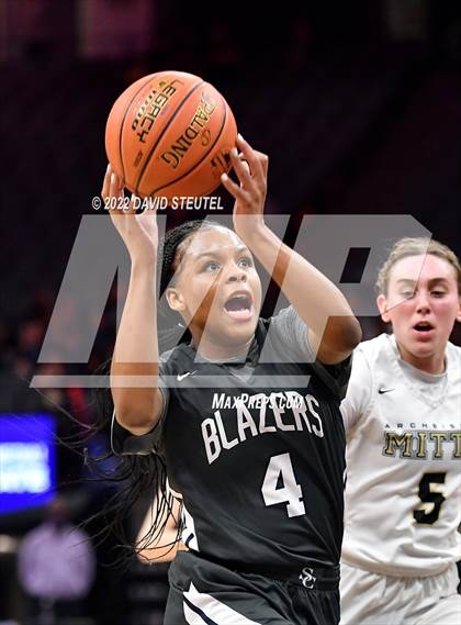 Thumbnail 3 in Sierra Canyon vs. Archbishop Mitty (CIF State Open Div. Final) photogallery.