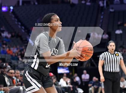 Thumbnail 2 in Sierra Canyon vs. Archbishop Mitty (CIF State Open Div. Final) photogallery.