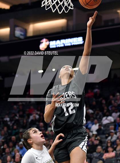 Thumbnail 1 in Sierra Canyon vs. Archbishop Mitty (CIF State Open Div. Final) photogallery.
