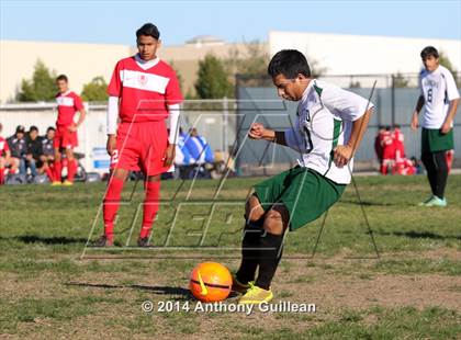 Thumbnail 2 in Redondo Union vs Rancho Alamitos (Marina High School Holiday Classic) photogallery.