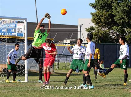 Thumbnail 2 in Redondo Union vs Rancho Alamitos (Marina High School Holiday Classic) photogallery.