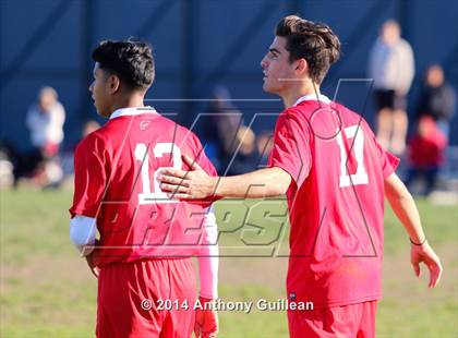 Thumbnail 2 in Redondo Union vs Rancho Alamitos (Marina High School Holiday Classic) photogallery.