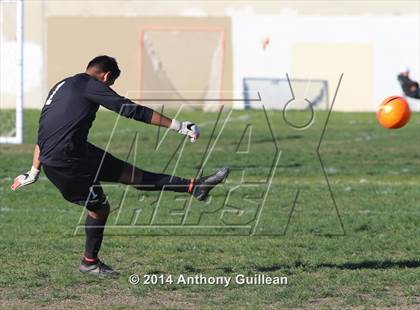 Thumbnail 2 in Redondo Union vs Rancho Alamitos (Marina High School Holiday Classic) photogallery.
