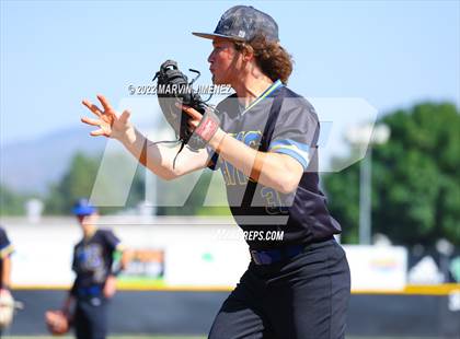 Thumbnail 2 in Thousand Oaks vs Agoura photogallery.