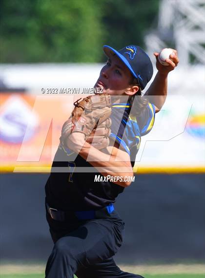Thumbnail 3 in Thousand Oaks vs Agoura photogallery.