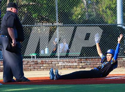 Thumbnail 2 in Thousand Oaks vs Agoura photogallery.