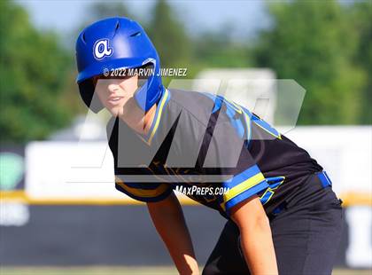 Thumbnail 1 in Thousand Oaks vs Agoura photogallery.