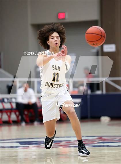Thumbnail 2 in Allen vs. Sam Houston (McDonald's Texas Invitational) photogallery.