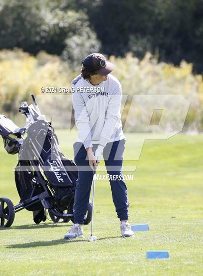 Thumbnail 2 in Utah 4A Region 11 Boys Golf Meet photogallery.