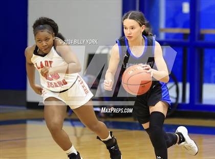 Thumbnail 3 in Fruitvale vs De Kalb photogallery.