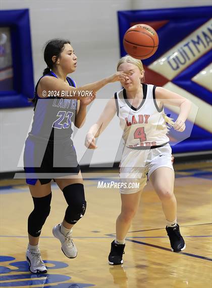 Thumbnail 3 in Fruitvale vs De Kalb photogallery.