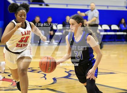 Thumbnail 2 in Fruitvale vs De Kalb photogallery.
