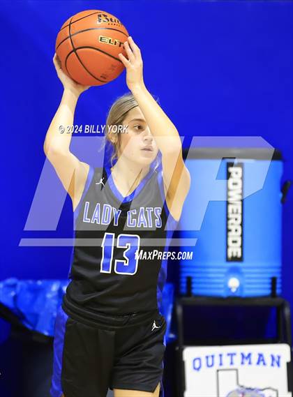Thumbnail 3 in Fruitvale vs De Kalb photogallery.