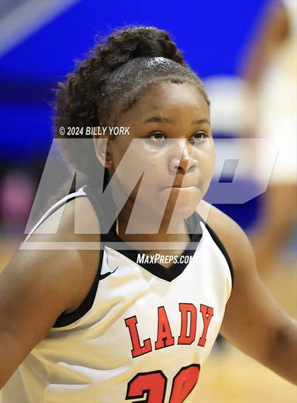Thumbnail 1 in Fruitvale vs De Kalb photogallery.