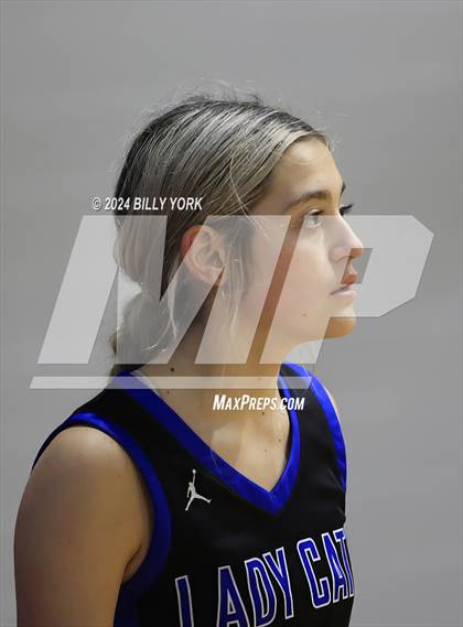 Thumbnail 3 in Fruitvale vs De Kalb photogallery.