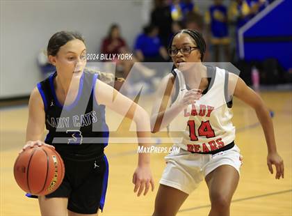 Thumbnail 3 in Fruitvale vs De Kalb photogallery.