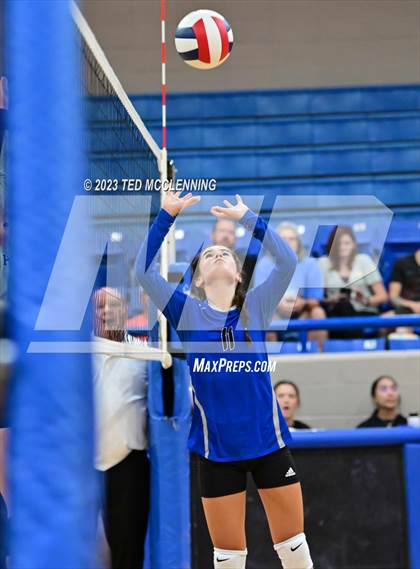 Thumbnail 1 in Perryville @ Jessieville photogallery.