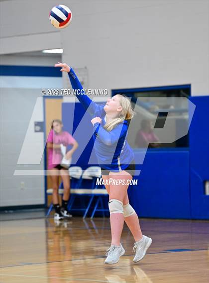 Thumbnail 3 in Perryville @ Jessieville photogallery.