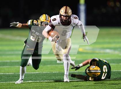 Thumbnail 1 in St. Edward vs. Stow-Munroe Falls (OHSAA Division I Region 1 Semifinal) photogallery.