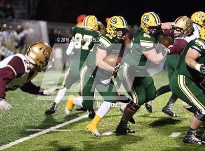 Thumbnail 1 in St. Edward vs. Stow-Munroe Falls (OHSAA Division I Region 1 Semifinal) photogallery.