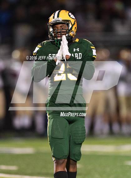 Thumbnail 3 in St. Edward vs. Stow-Munroe Falls (OHSAA Division I Region 1 Semifinal) photogallery.