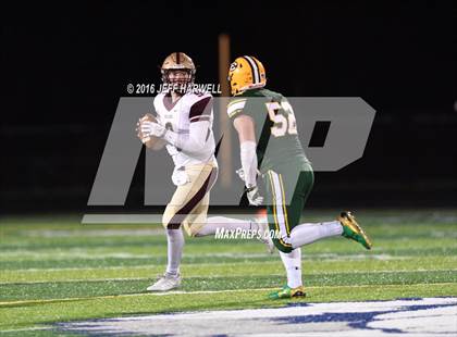 Thumbnail 1 in St. Edward vs. Stow-Munroe Falls (OHSAA Division I Region 1 Semifinal) photogallery.