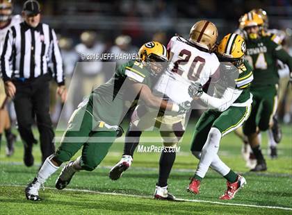 Thumbnail 2 in St. Edward vs. Stow-Munroe Falls (OHSAA Division I Region 1 Semifinal) photogallery.