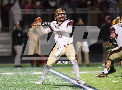 Thumbnail 2 in St. Edward vs. Stow-Munroe Falls (OHSAA Division I Region 1 Semifinal) photogallery.