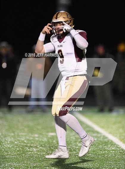 Thumbnail 2 in St. Edward vs. Stow-Munroe Falls (OHSAA Division I Region 1 Semifinal) photogallery.